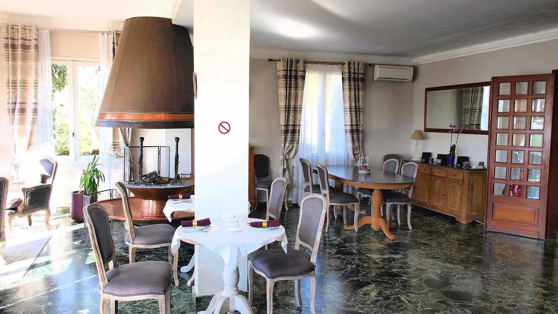***  Hotel La Flânerie Vieille-Toulouse France